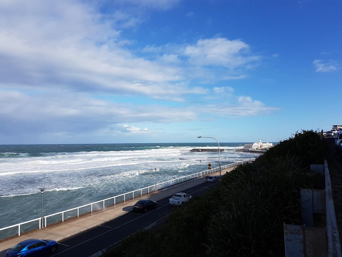 Arena Luxury Beachfront Apartment Newcastle Extérieur photo