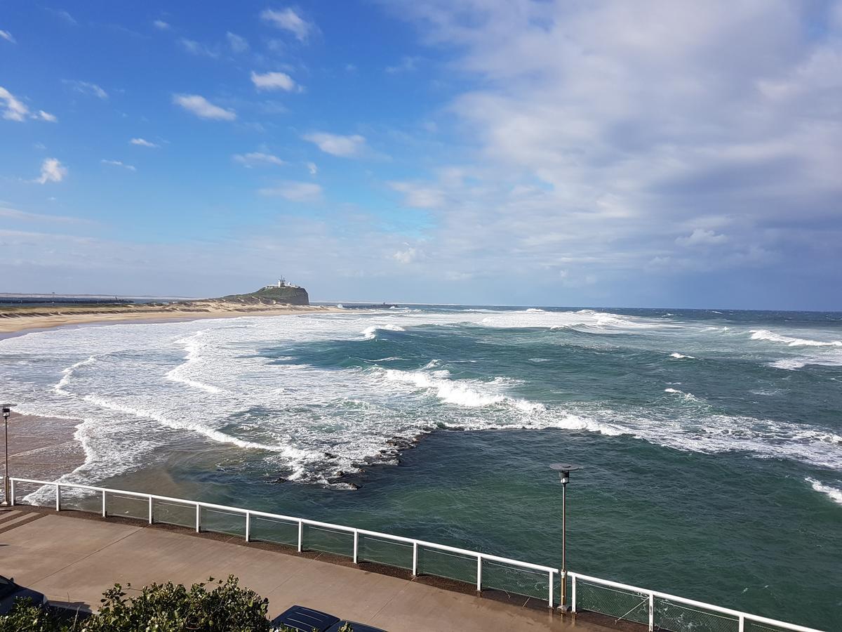 Arena Luxury Beachfront Apartment Newcastle Extérieur photo