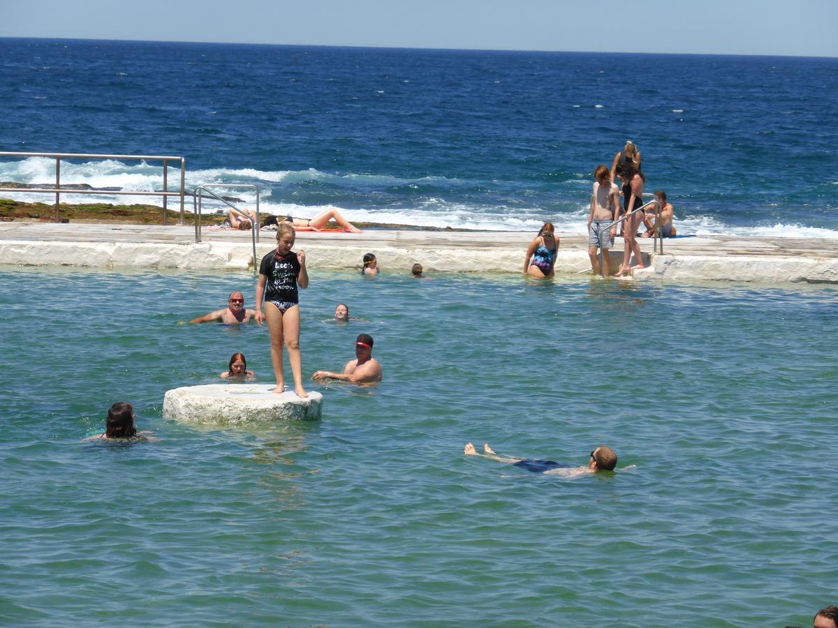 Arena Luxury Beachfront Apartment Newcastle Extérieur photo